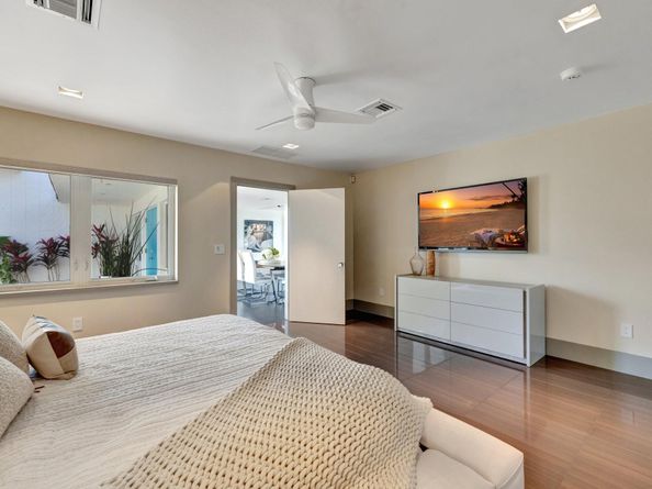 2425 NE 26th Ave, Fort Lauderdale FL 33305