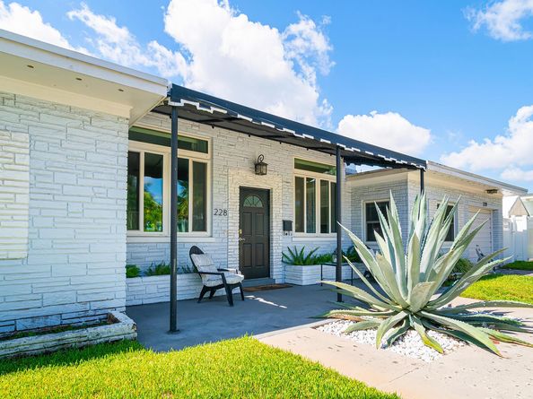 228 Santa Lucia Drive, West Palm Beach FL 33405