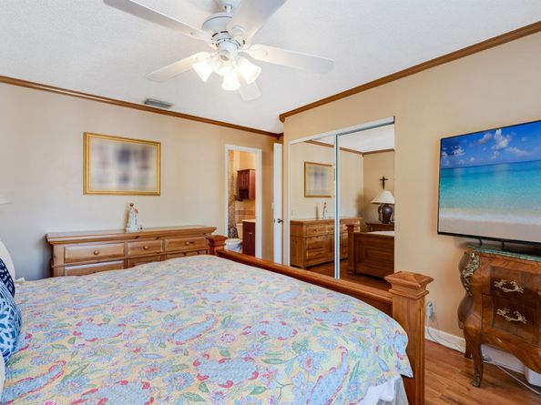 5721 Bennington Way, Lake Worth FL 33463