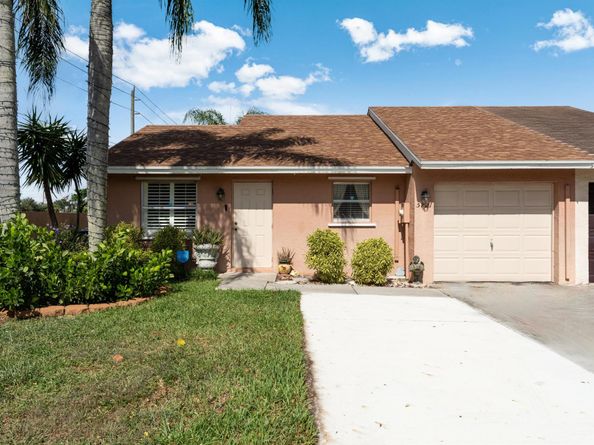5721 Bennington Way, Lake Worth FL 33463