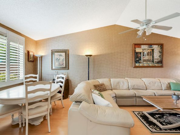 5721 Bennington Way, Lake Worth FL 33463