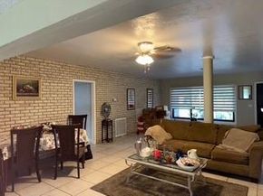 1070 NW 149th St, Miami FL 33168