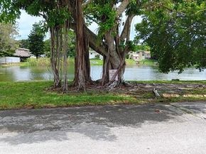 1070 NW 149th St, Miami FL 33168