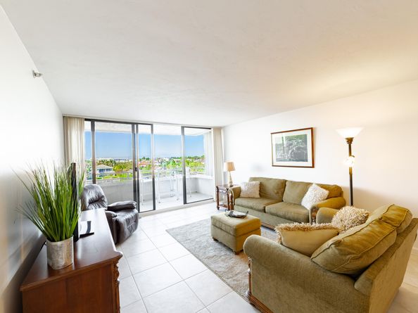 3555 S Ocean Boulevard 515, South Palm Beach FL 33480