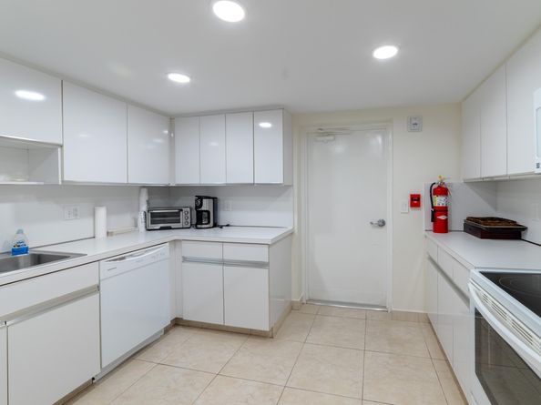 3555 S Ocean Boulevard 515, South Palm Beach FL 33480