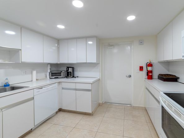 3555 S Ocean Boulevard 515, South Palm Beach FL 33480