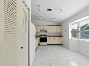 7520 NW 88th Terrace, Tamarac FL 33321