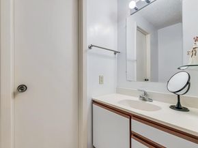 815 Andrew Redding Road 202, Lantana FL 33462