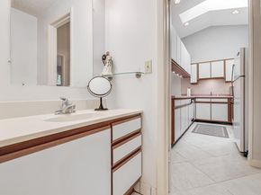 815 Andrew Redding Road 202, Lantana FL 33462