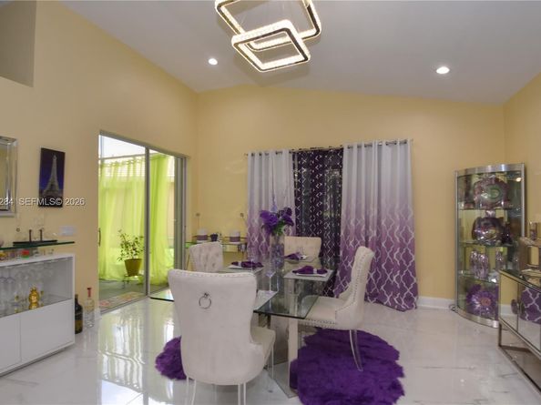 8733 NW 76th Drive, Tamarac FL 33321