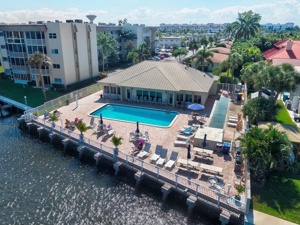 632 Snug Harbor Drive D2, Boynton Beach FL 33435