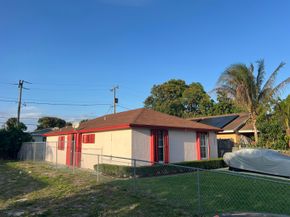 1037 17th Street, West Palm Beach FL 33407