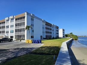 1502 S Lakeside Drive 118, Lake Worth Beach FL 33460