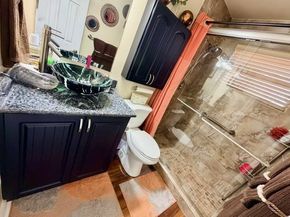 8390 Lagos De Campo Bl 305, Tamarac FL 33321