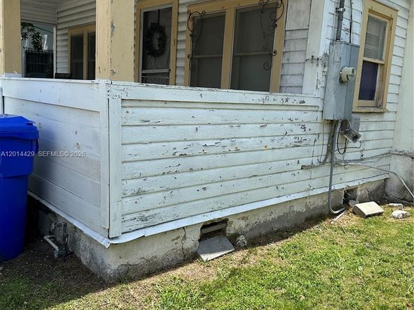 3566 Thomas Avenue, Miami FL 33133