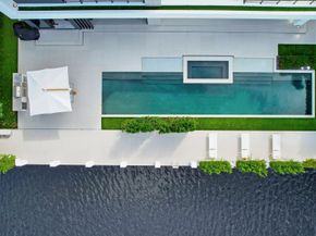 31 Pelican Dr, Fort Lauderdale FL 33301