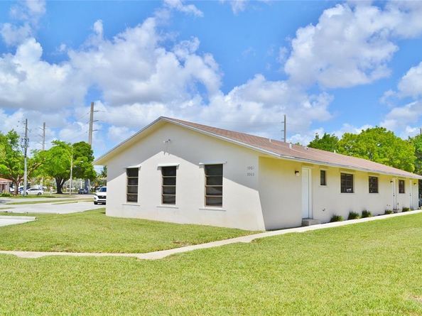 5907 N Tyler, Hollywood FL 33021