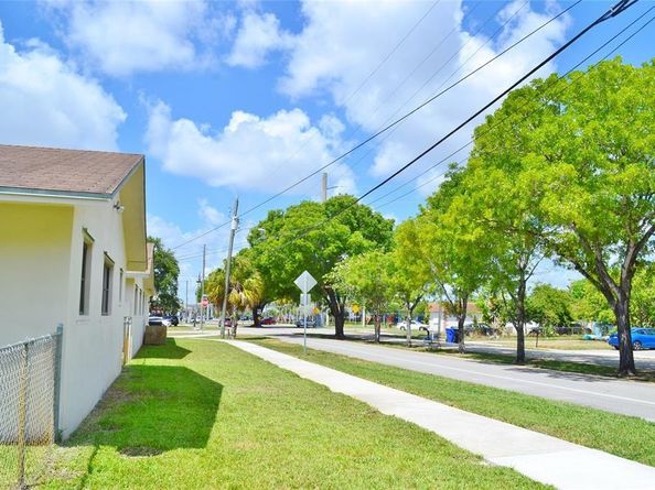5907 N Tyler, Hollywood FL 33021