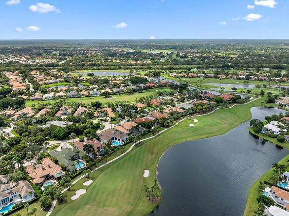 42 Saint Thomas Drive, Palm Beach Gardens FL 33418