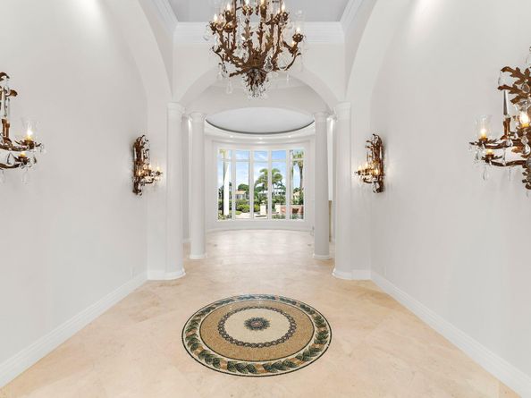 42 Saint Thomas Drive, Palm Beach Gardens FL 33418