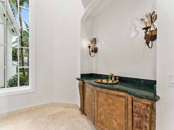 42 Saint Thomas Drive, Palm Beach Gardens FL 33418