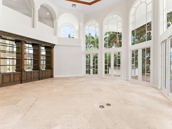 42 Saint Thomas Drive, Palm Beach Gardens FL 33418
