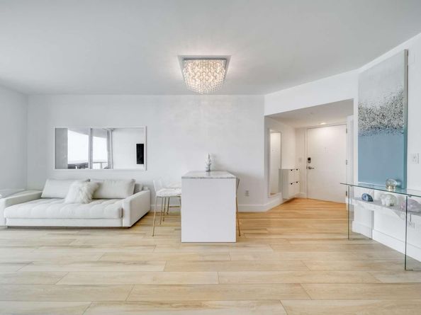 6365 Collins Avenue 2406, Miami Beach FL 33141