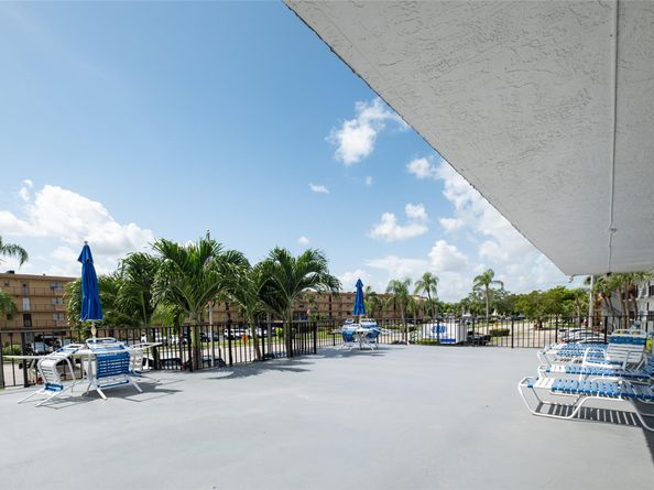 9233 SW 8TH 407, Boca Raton FL 33428