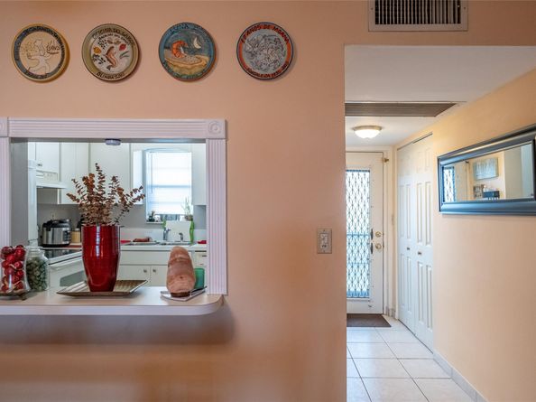 9233 SW 8TH 407, Boca Raton FL 33428
