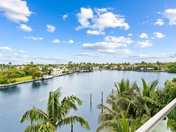 353 Sunset Dr 401, Fort Lauderdale FL 33301