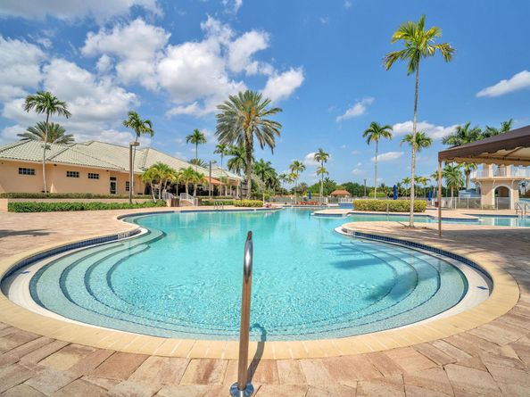 941 Bluewood Ter, Weston FL 33327
