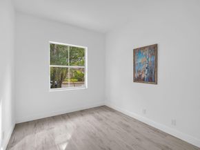 941 Bluewood Ter, Weston FL 33327