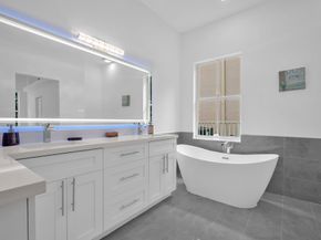 941 Bluewood Ter, Weston FL 33327