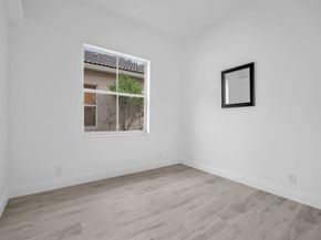 941 Bluewood Ter, Weston FL 33327