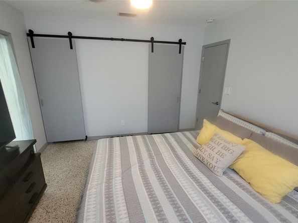 818 NW 28th Ct, Wilton Manors FL 33311