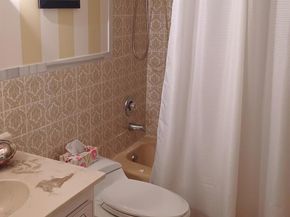 Undisclosed Address #RX-10912788, Boca Raton FL 33486