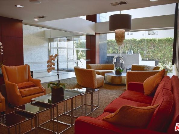 7250 Franklin Avenue 204, Los Angeles CA 90046