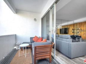 7250 Franklin Avenue 204, Los Angeles CA 90046