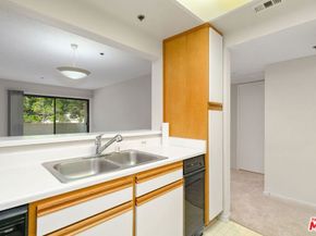 501 Palisades Drive 308, Pacific Palisades CA 90272