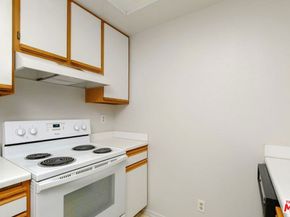 501 Palisades Drive 308, Pacific Palisades CA 90272