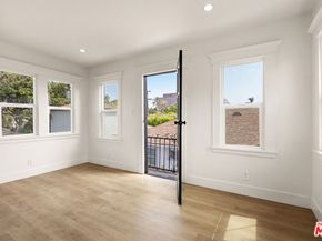6631 De Longpre Avenue, Los Angeles CA 90028
