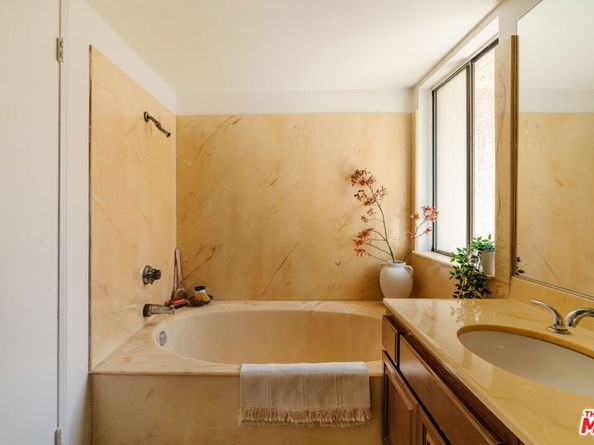 8180 Manitoba Street 315, Playa Del Rey CA 90293