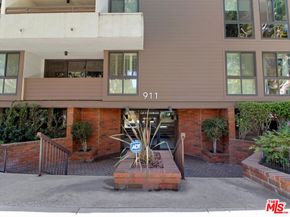 911 N Kings Road 310, West Hollywood CA 90069