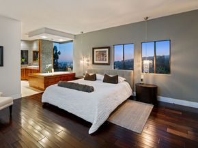 5677 Spreading Oak Drive, Los Angeles CA 90068
