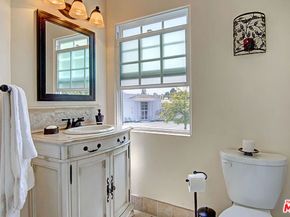6322 W 78TH Place, Los Angeles CA 90045