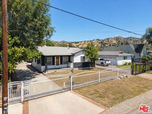 10341 Arminta Street, Sun Valley CA 91352