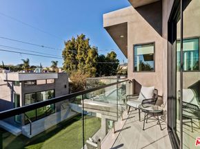 489 S Willaman Drive, Los Angeles CA 90048