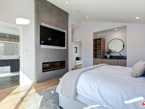 489 S Willaman Drive, Los Angeles CA 90048