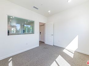 5914 Satsuma Avenue, North Hollywood CA 91601