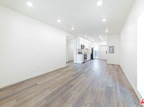 5914 Satsuma Avenue, North Hollywood CA 91601